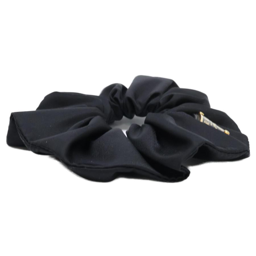 PRADA（プラダ） 美品 1IF015 Re-Nylon トライアングルロゴ シュシュ