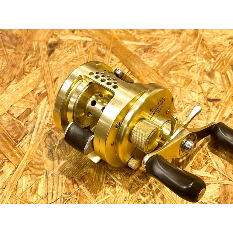 シマノ 00カルカッタコンクエスト200 右ハンドル : タックルガレージ