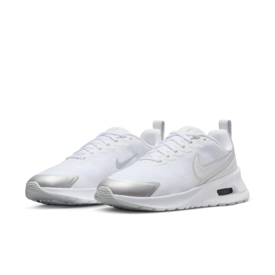 NIKE（ナイキ） スニーカー レディース エア マックス ニュアクシス