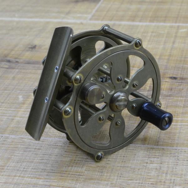 キネヤ カボス KINEYA CAVOS/M178M フライリール 美品 : 釣king - 通販