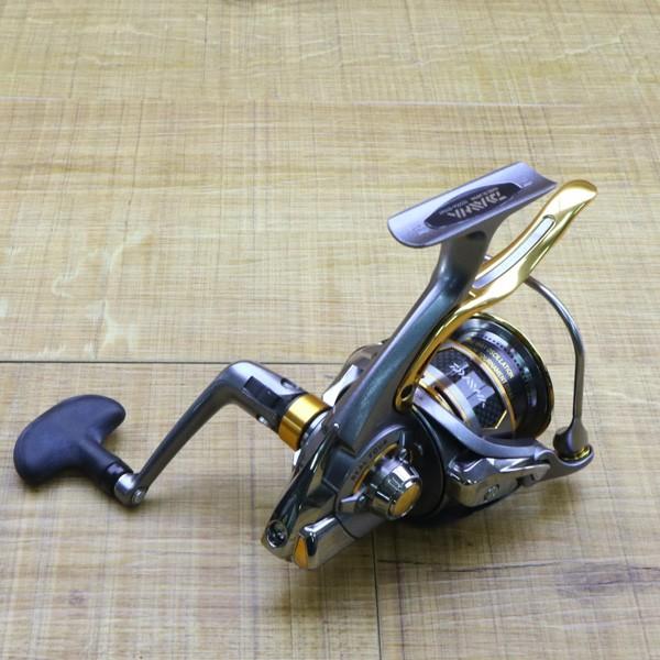 ダイワ 12トーナメントISO Z 2500H-LBD/Z215M 未使用 DAIWA 釣り