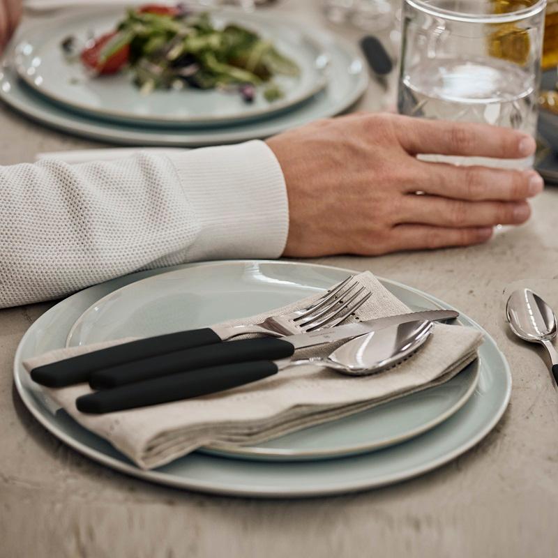 VICTORINOX（ビクトリノックス） 公式 スイスモダン テーブルセット 4
