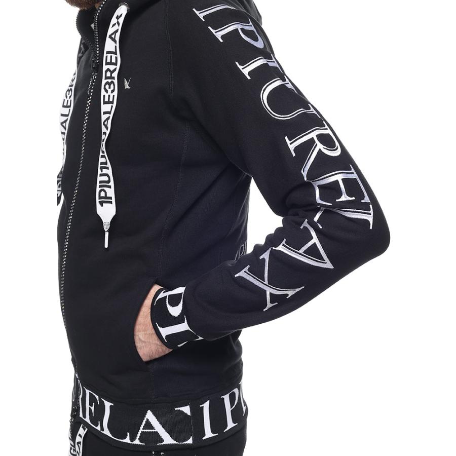 1PIU1UGUALE3 RELAX 【当店独占販売】 ウノ ピュ ウノ ウグァーレ トレ