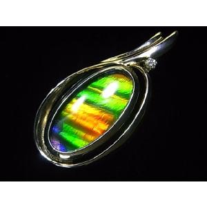 カナダ の 稀少 な 化石 宝石 アンモライト 【 K14 ホワイトゴールド