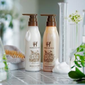各1個 セット つるりんちょ。 シャンプー 400ml ＋ トリートメント