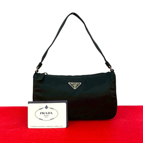 PRADA（プラダ） 極 美品 希少品 カード付き 三角ロゴ 金具 プレート
