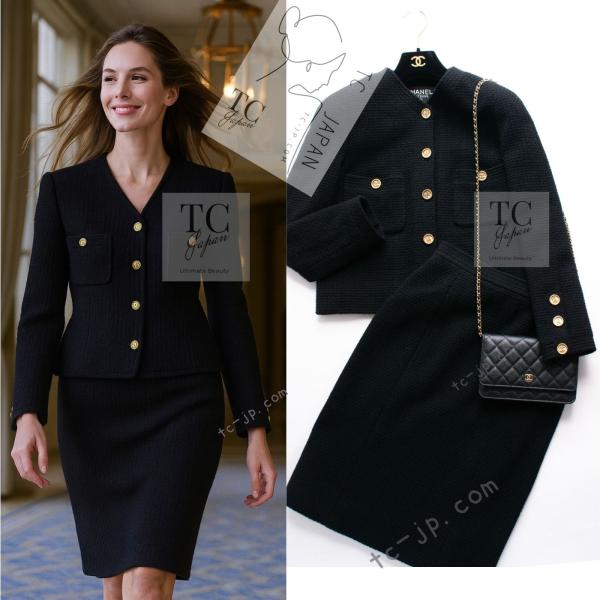 CHANEL（シャネル） ヴィンテージ スーツ ブラック ウール CC ゴールド