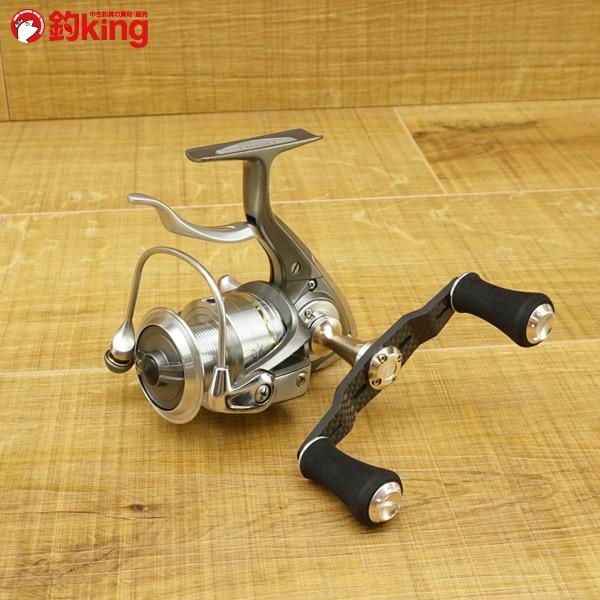 ダイワ トライソSHOX 3000LBD リールスタンド、カーボンハンドル付