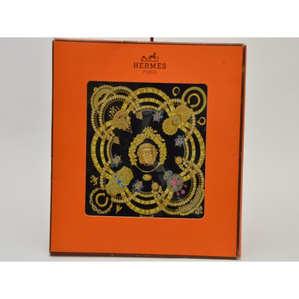 HERMÈS カレプリセ90 スカーフ ジャガー柄シルク100％ 箱・リボン付き