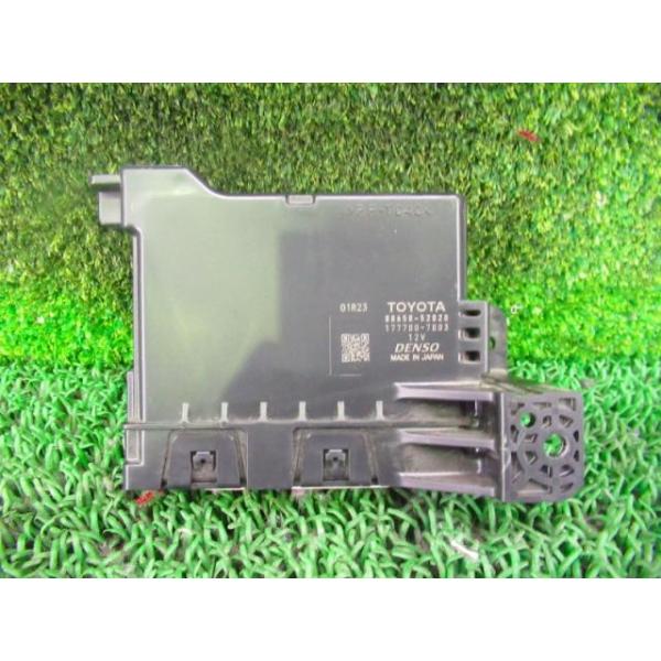 アクア トヨタ DAA-NHP10 A/C クーラー エアコンコンピューター 88650