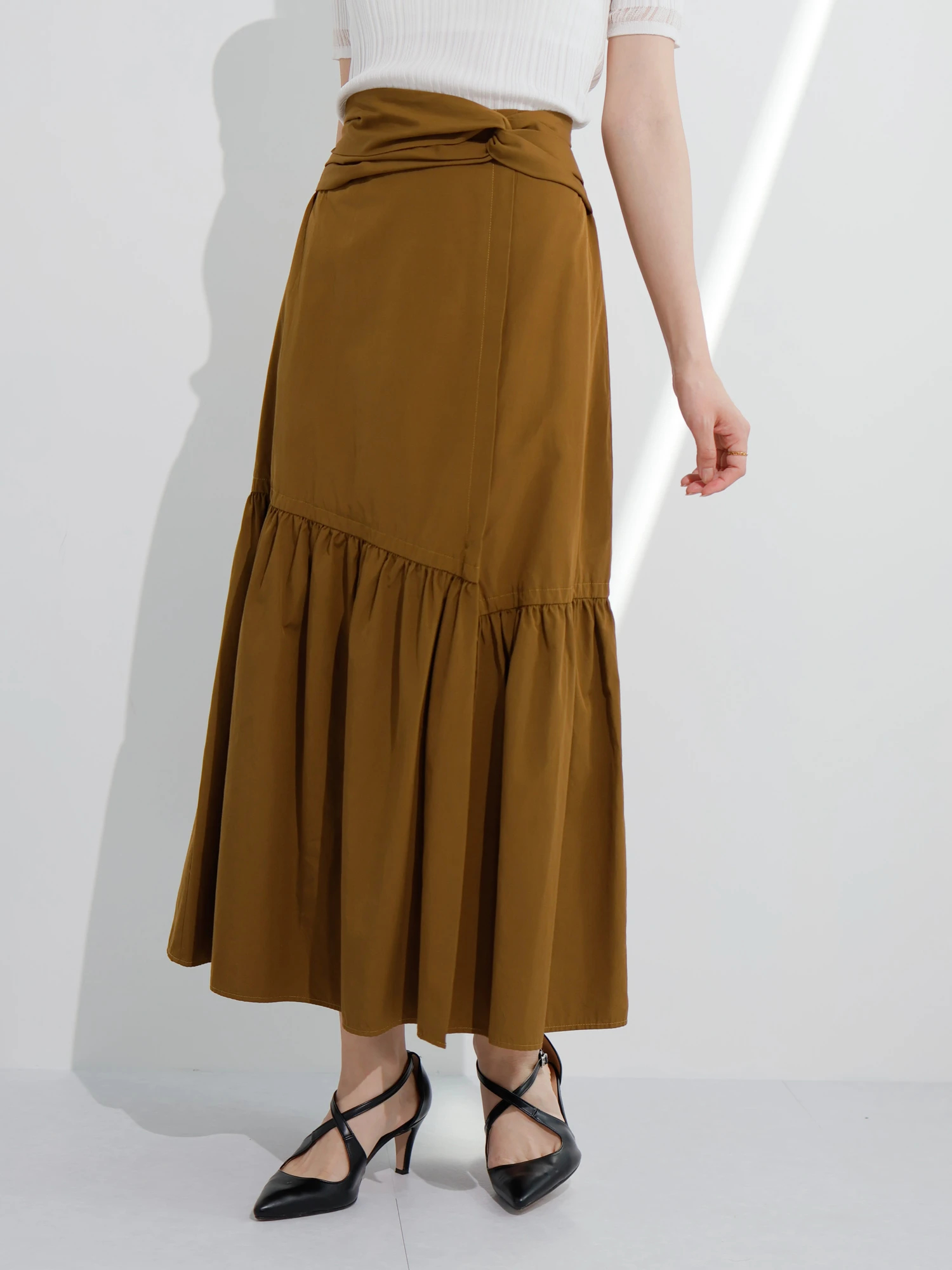 LADYMADE（レディメイド）｜ ラップティアードスカート アイテムの詳細