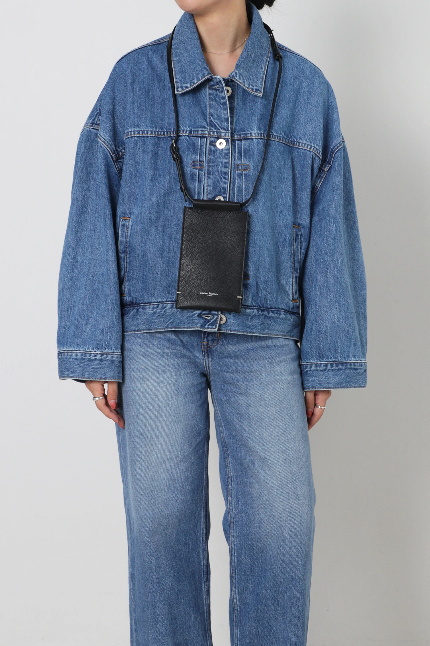 Maison Margiela（メゾンマルジェラ）｜PHONE NECK POUCHアイテムの