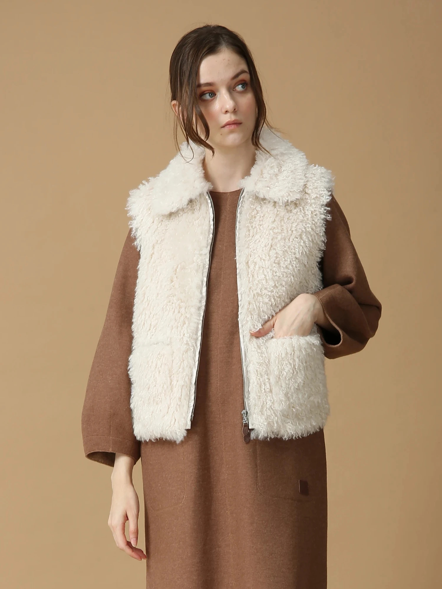 エクラ掲載】 ダブルニードルファー ベスト ジレ ｜ MORABITO BLANC