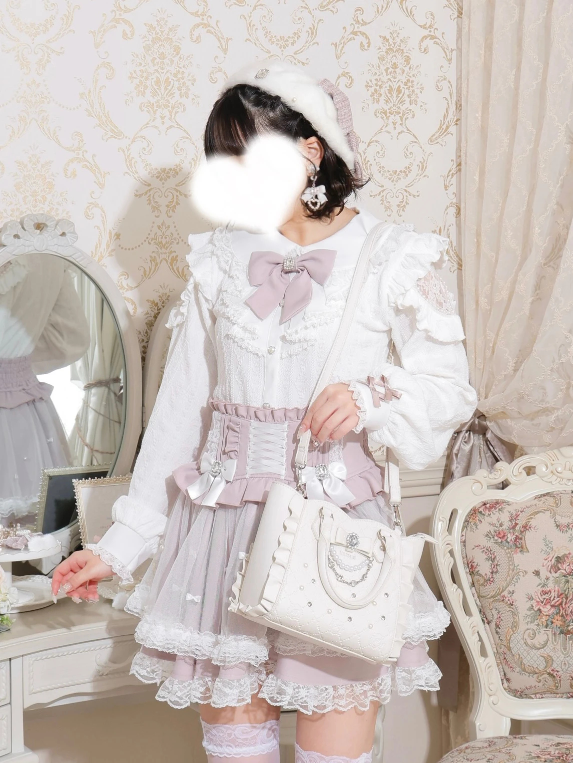 ♡さぁーちゃん♡ PRADA ストーン装飾 クロスボディバッグ ♡さぁー