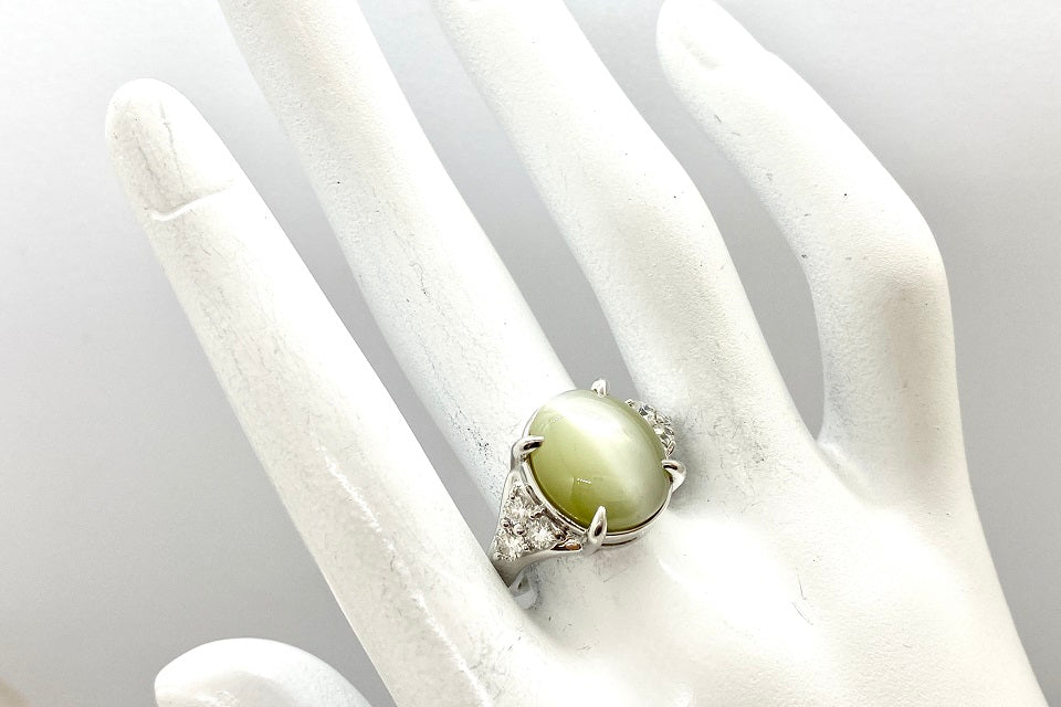 Chrysoberyl Cat's Eye Pt900クリソベリルキャッツアイ ダイヤモンド