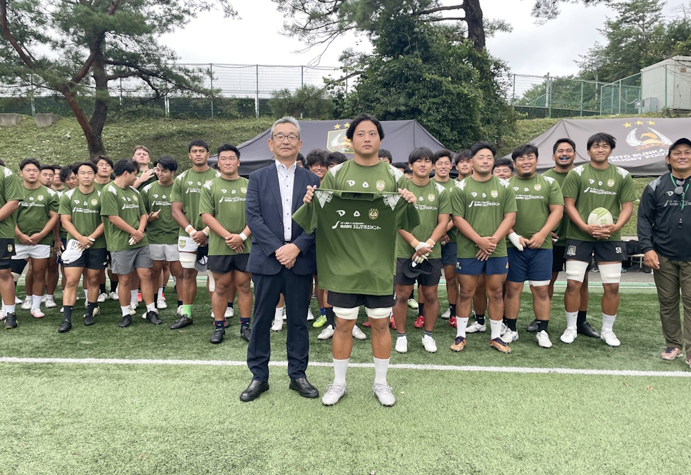 2024.9.3 大東文化大学ラグビー部 Tシャツ譲渡式 – 株式会社ジム