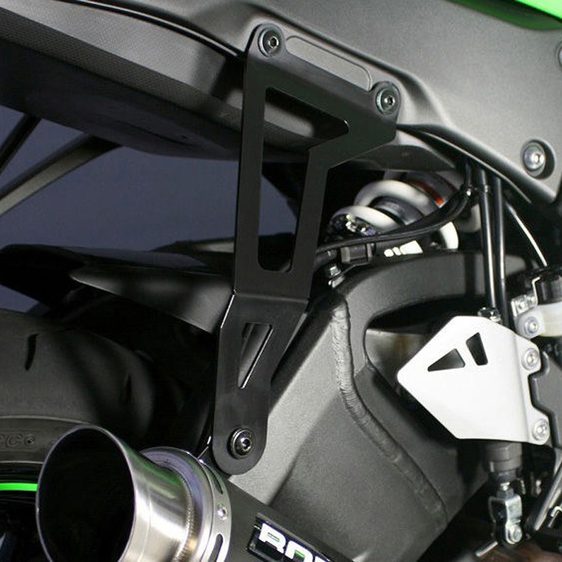 KZX10R-057 エキゾーストブラケット ステンレスブラック Powder-Coated
