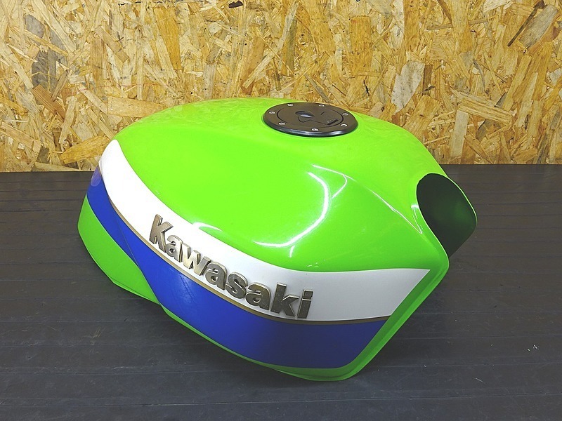 Kawasaki ZRX1100タンクC2