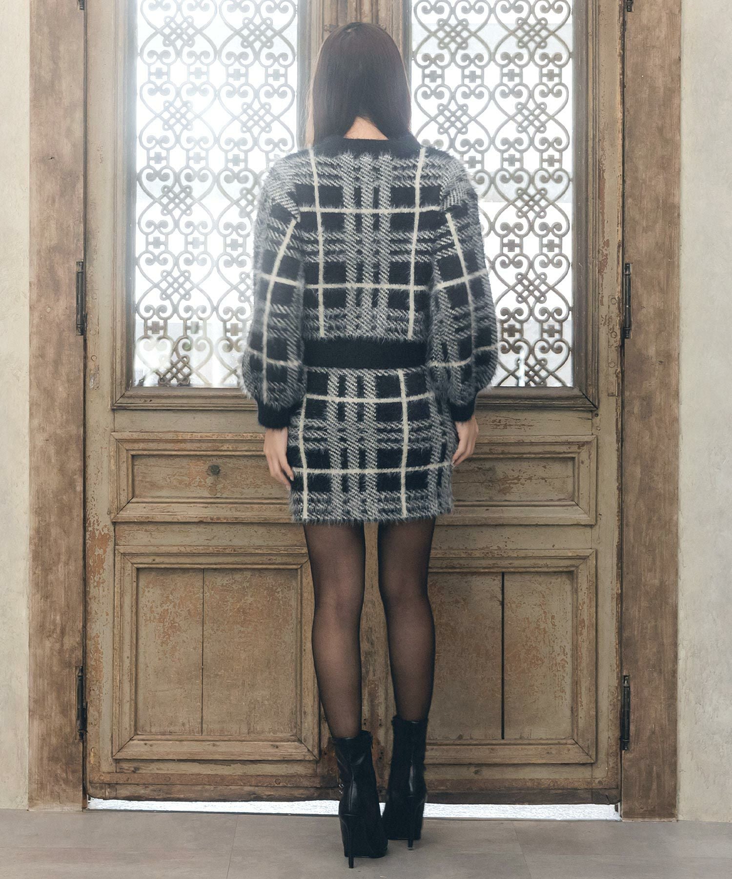 チェック柄シャギータッチニットトップス×ミニスカートセットアップ