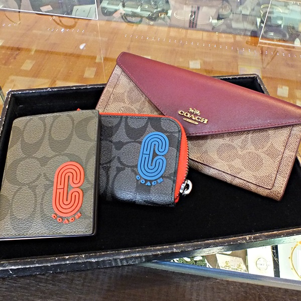 多数入荷！】COACH×Guang Yu コラボ 【希少】【お財布】横浜市港南区