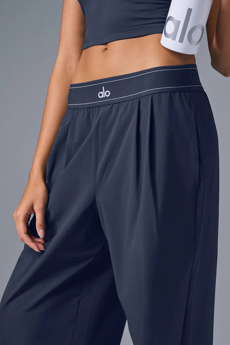 Alo Yoga Suit Up Trouser (Regular) Navy – Kanadadan Kapına