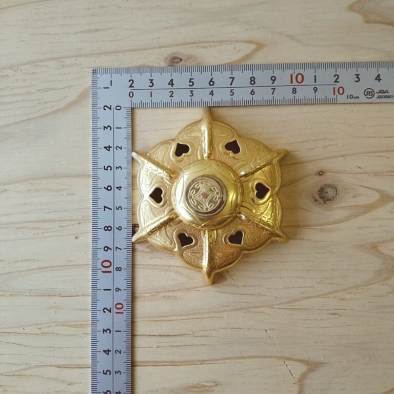 アンティーク金具 和金物 飾り鋲 釘隠し 飾り釘 中金仕上 六葉 89mm