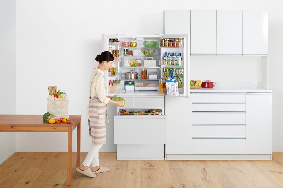 パナソニック、野菜室真ん中レイアウトの大容量冷蔵庫「MEX」 - 家電 Watch