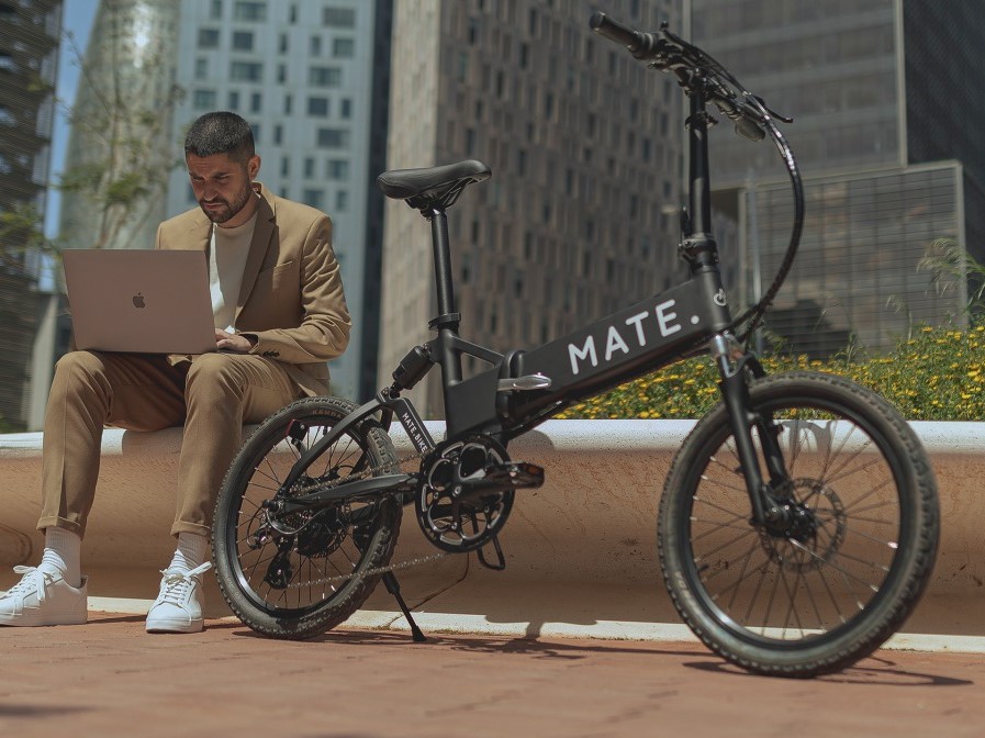 MATE.BIKE、第2弾のミニベロe-bikeは街乗りに特化した「MATE CITY