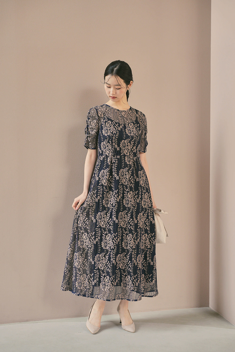 kaene公式オンラインストア 配色レースエプロンワンピース / 100604