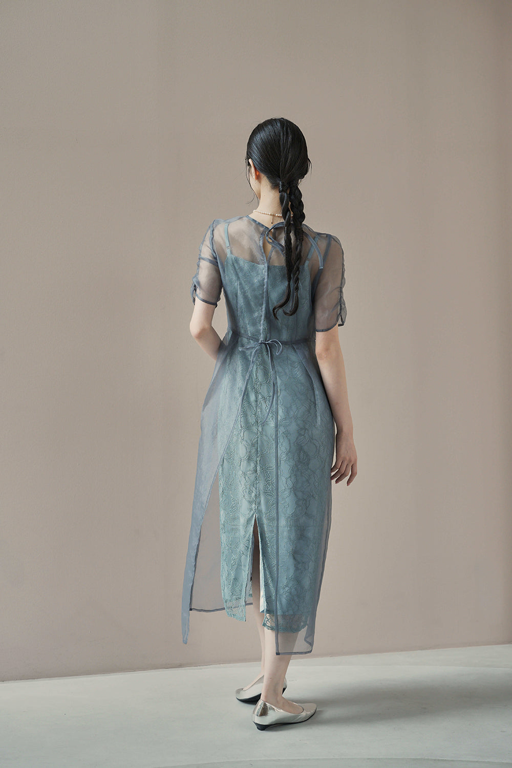 公式オンラインストア オーガンエプロンレースドレス / 100881 結婚式