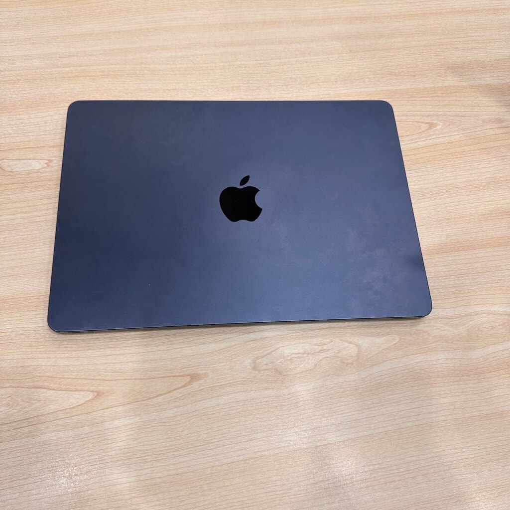 梅田店｜PC買取｜Apple MacBook Air 13インチ 256GB ミッドナイト
