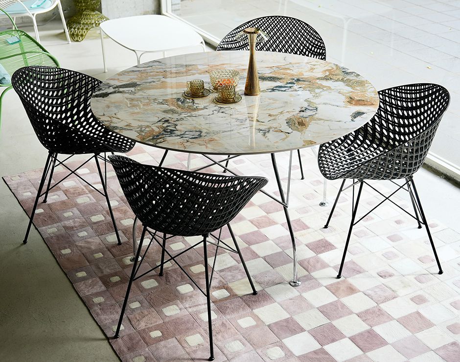 Kartell｜カルテル】相性抜群！グロッシーテーブル×スマトリックチェア