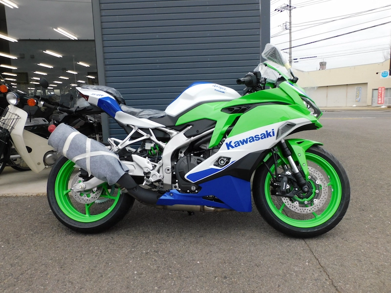 新車 カワサキ NINJA ZX－4RR 40th