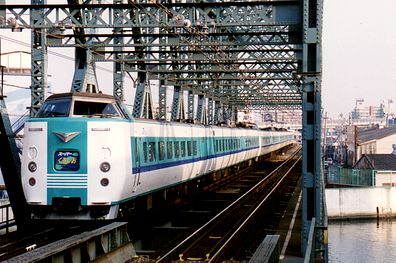日根野381系 スーパーくろしお増結