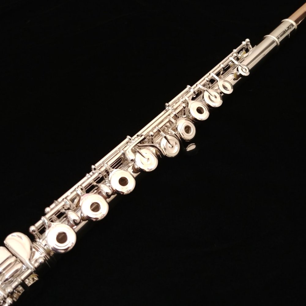 Pearl 765 Quantz Flute w/ 18k Rose Gold Plated Headjoint & Free