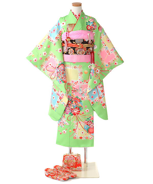 七五三(七歳女の子)着物レンタル｜黄緑に薬玉柄着物×黒作り帯｜W-G-7