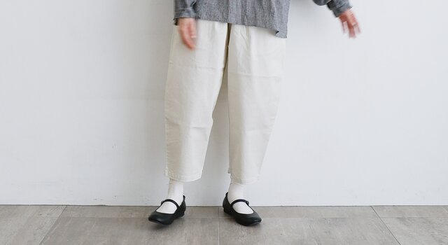 人気のバルーンパンツをタイプ別にご紹介！ - tandey suuu