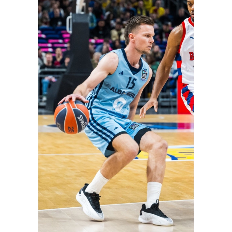 kixstats.com | Which basketball players wear adidas AE1 Low