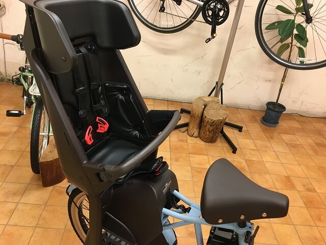 ギュットアニーズ用」プレミアムリヤチャイルドシートの使い方をプロが