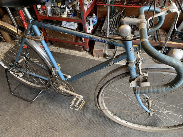 約40年前のフランス製プジョーランドナー自転車のサイクルクリーニング依頼