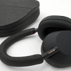 ワイヤレスノイズキャンセリングステレオヘッドセット「WH-1000XM5