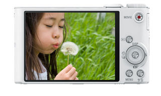 光学30倍ズームと高い拡張性を兼ね備えたサイバーショット「DSC-HX60V