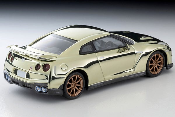大人向けトミカから特別な「NISSAN GT-R」が登場。出荷累計1000万台