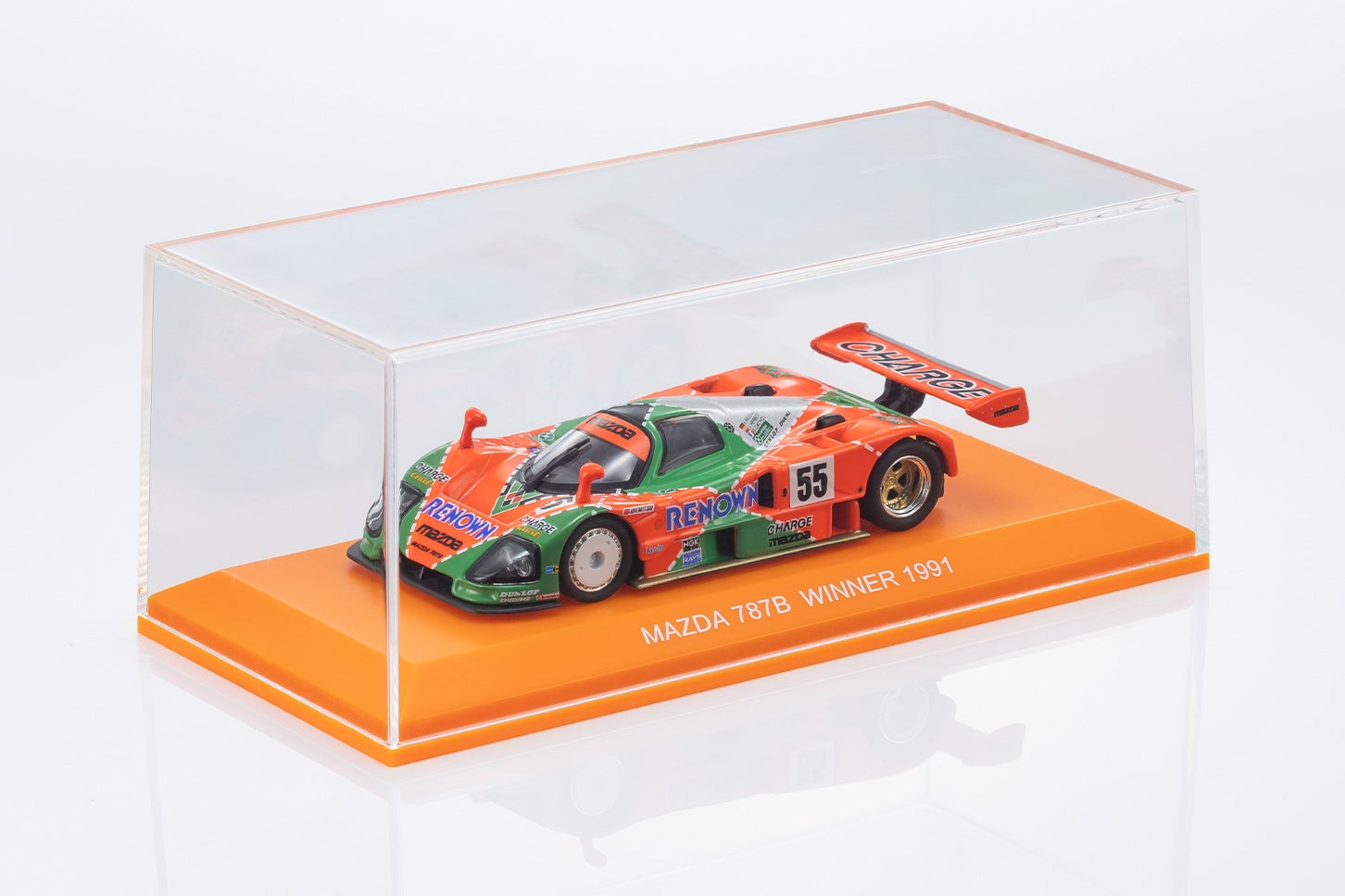 京商より、ファミマで買えるミニカー「MAZDA 787B」が登場！ オレンジ