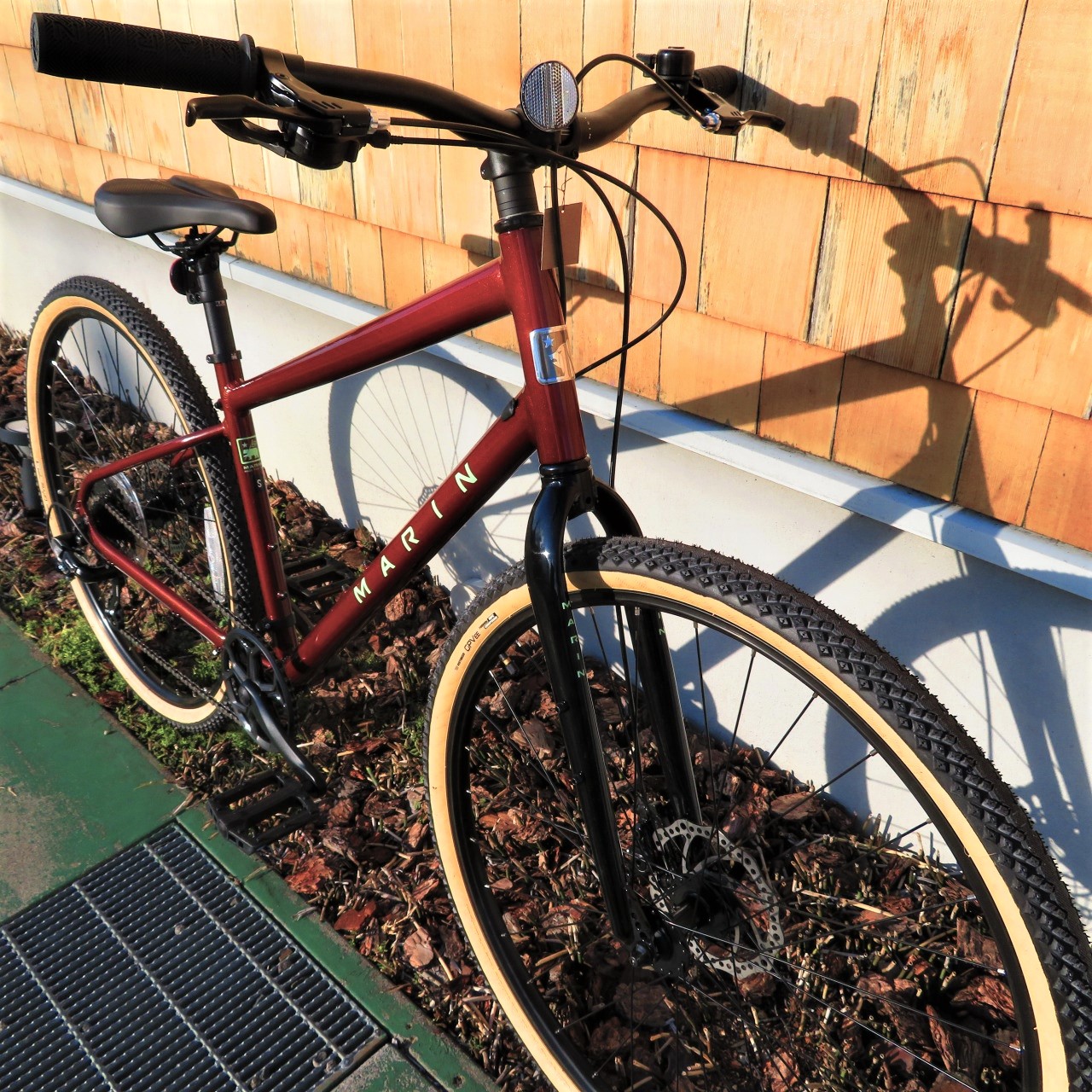 MARINBIKES 【KENTFIELD 1/ケントフィールド1】アップライトな