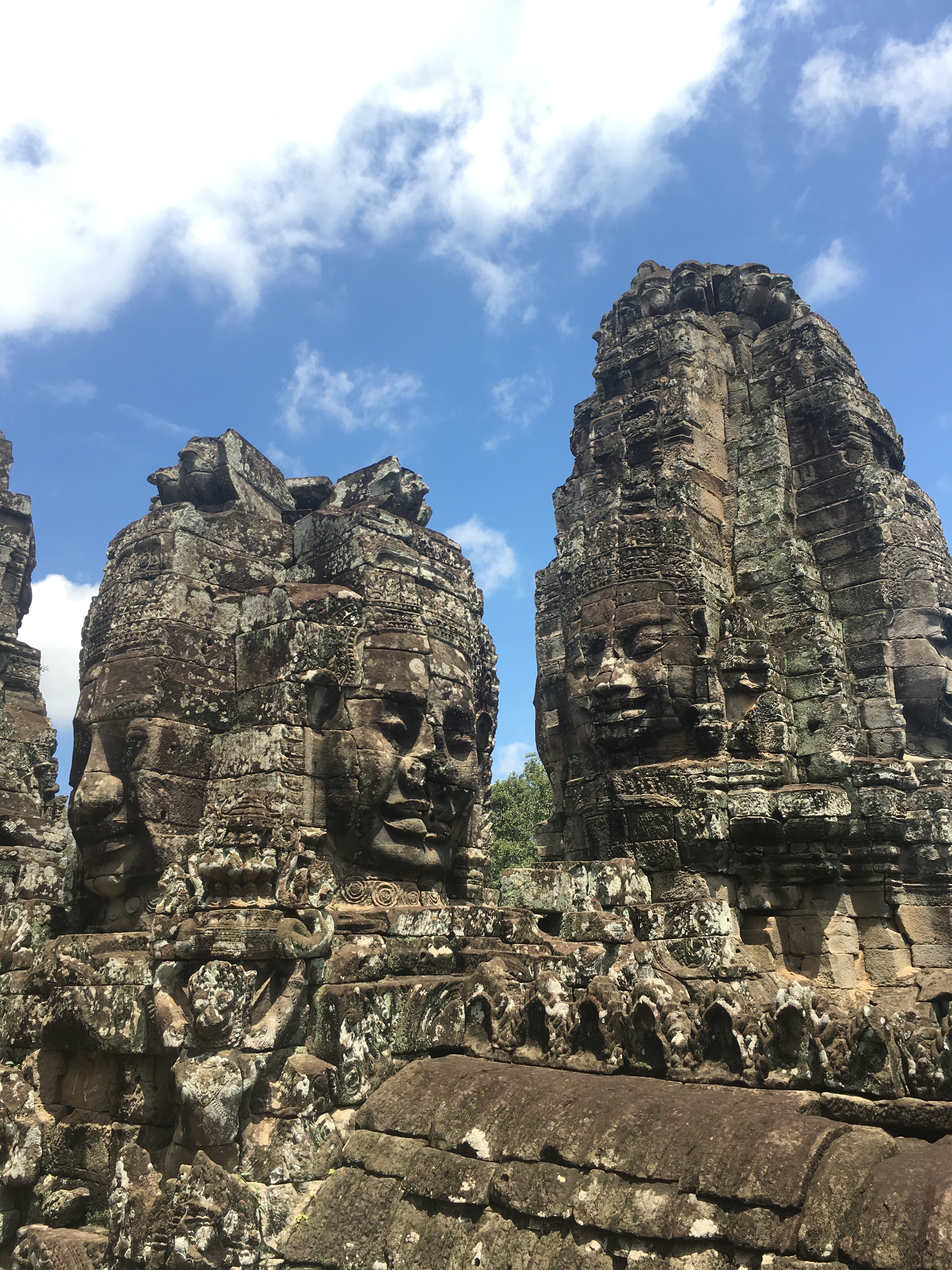インターンシップブログ】バイヨン寺院ってこんなところ！～魅惑の