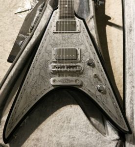 t*i様 フライング V タイプ FV メーカー不明 再塗装 マッドブラック 入