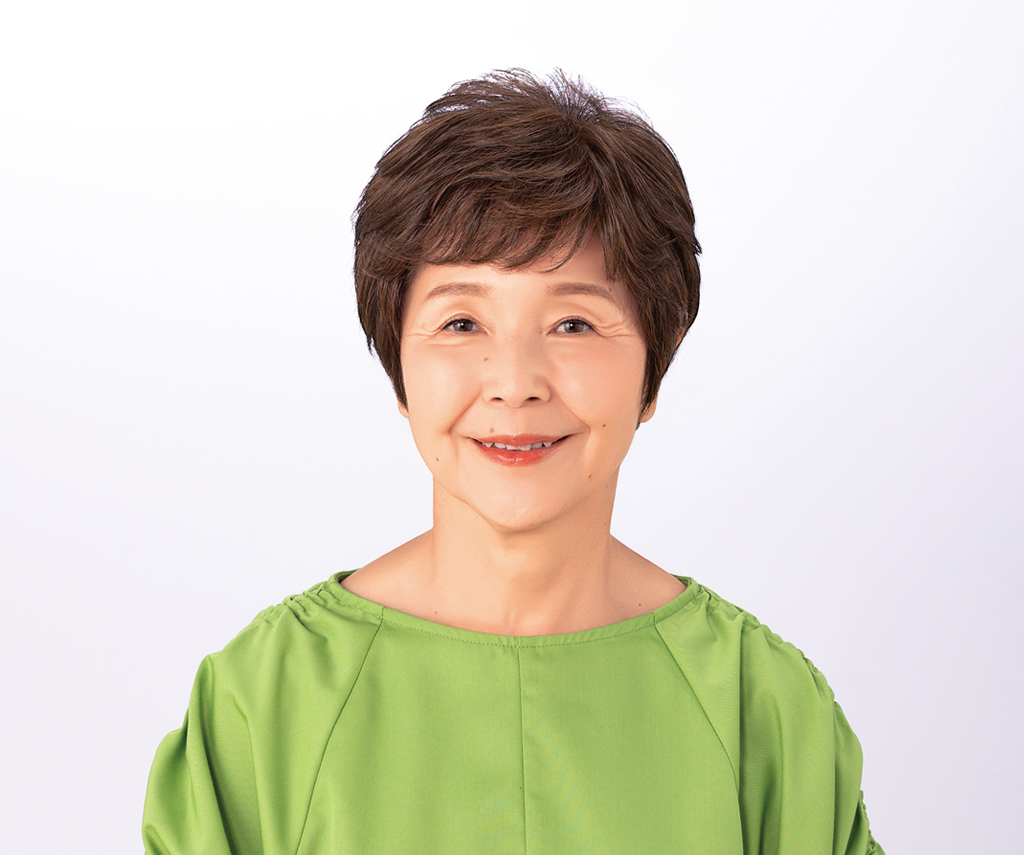 ショート:シンプルウィッグ 010:フロントがすっきりした軽やかな