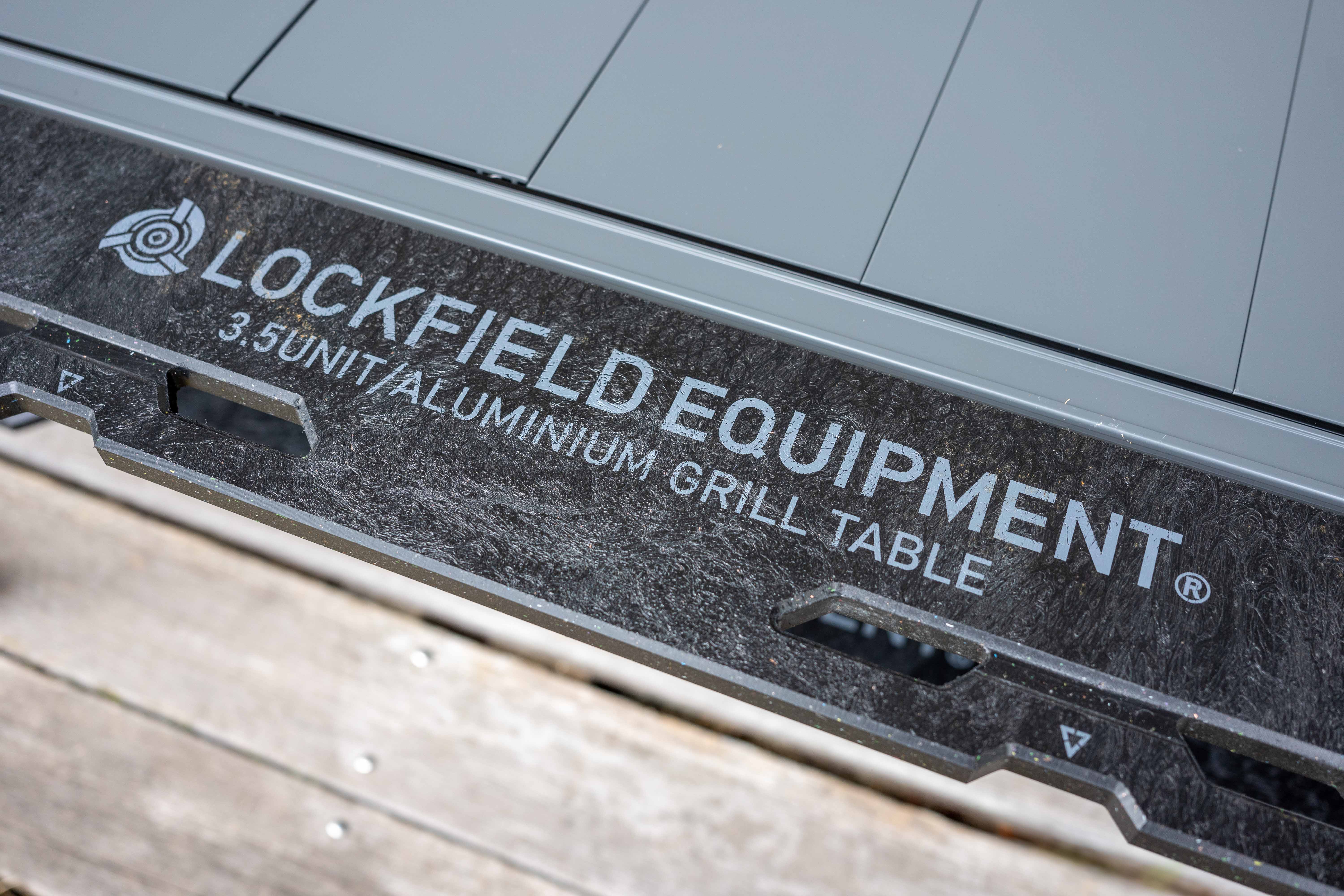 LOCKFIELD EQUIPMENT × HASEGAWA CAMPアルミグリルテーブル – Black Label