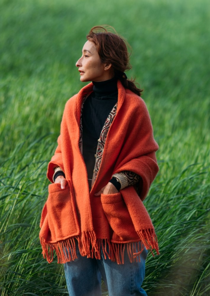 UNI pocket shawl（orange） – LAPUAN KANKURIT（ラプアンカンクリ）